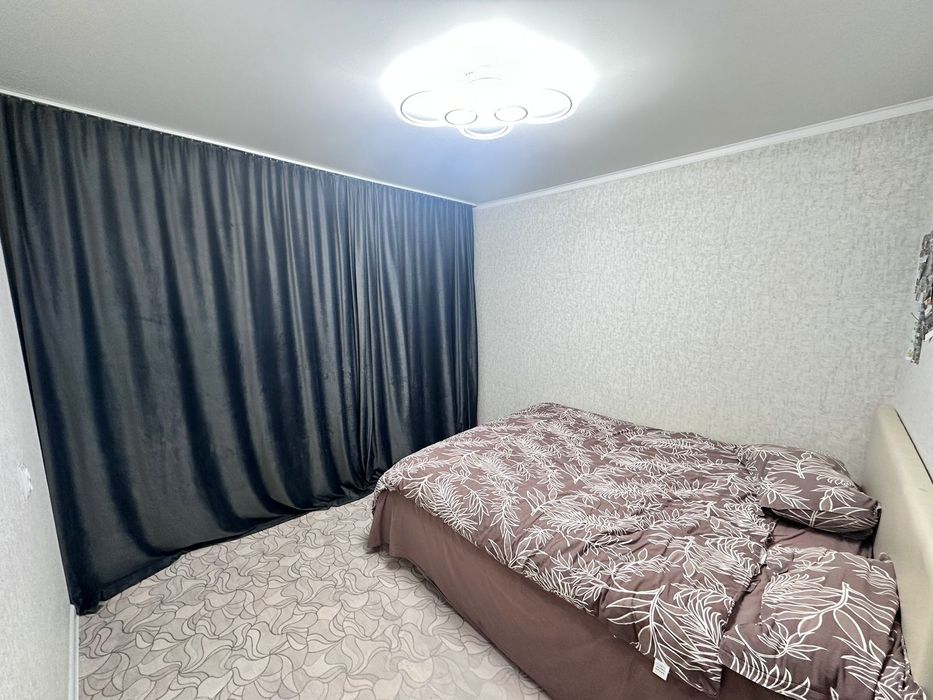 Продам 4ком в 6 мкрн