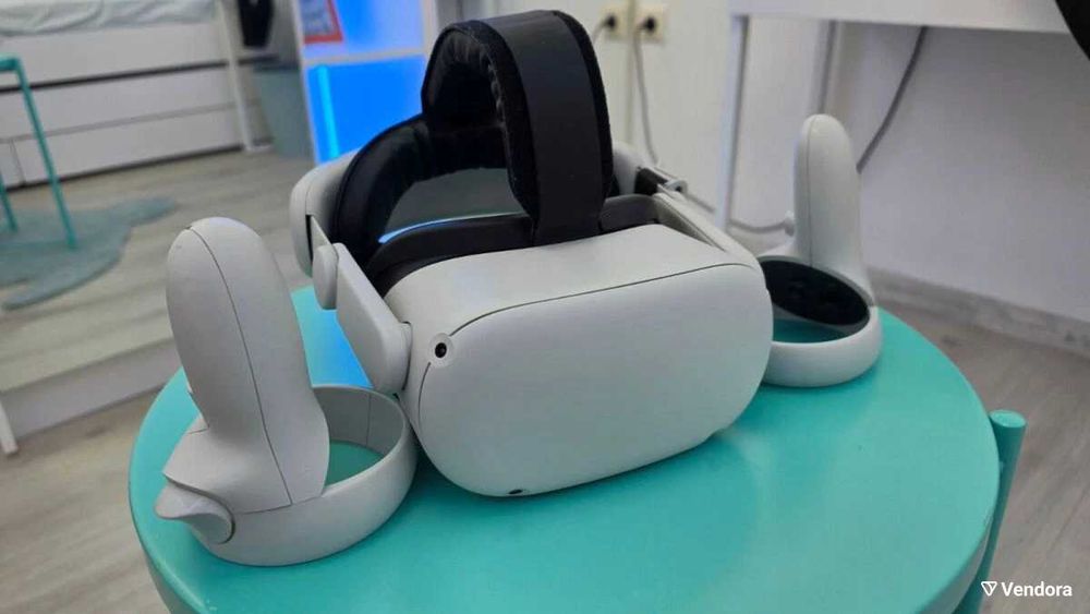 Оригинален Oculus Quest 2 256GB с аксесоари в прилична кондиция