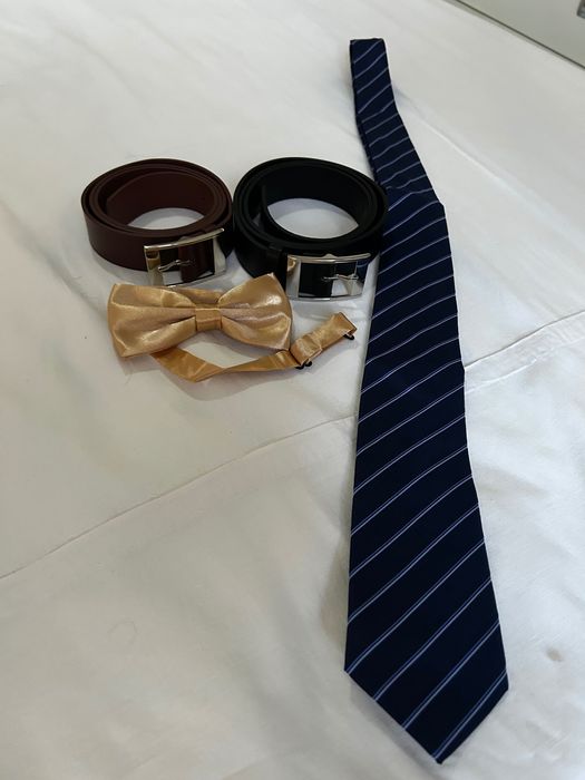 Мъжки бежов костюм