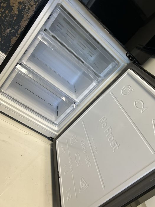 Combina frigorifică Samsung RB34T672EBN/EF