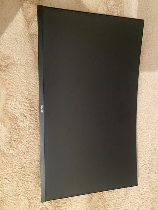 Монитор sanc  в хорошем состояние