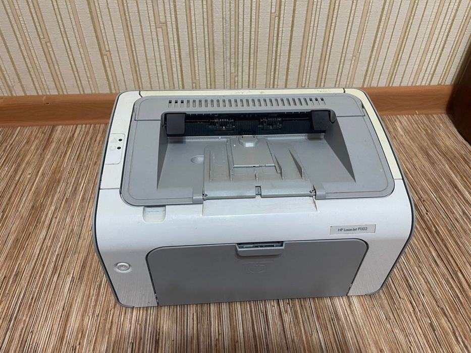 Принтер HP LaserJet P1102