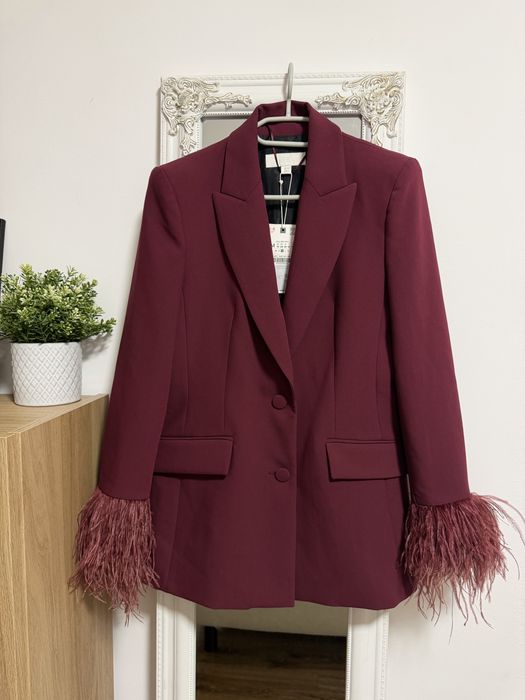 Блейзър с пера ZARA