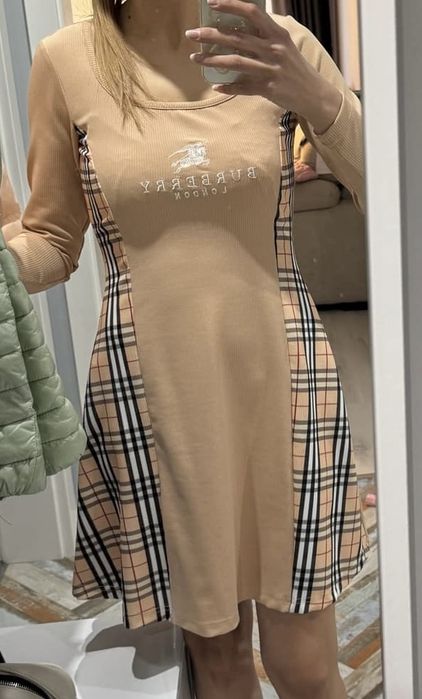 Рокля. Burberry  разкроена