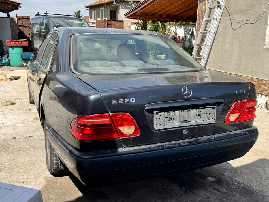 Mercedes E 220 CDI (W210) – ЦЯЛ ЗА ИЛИ НА ЧАСТИ