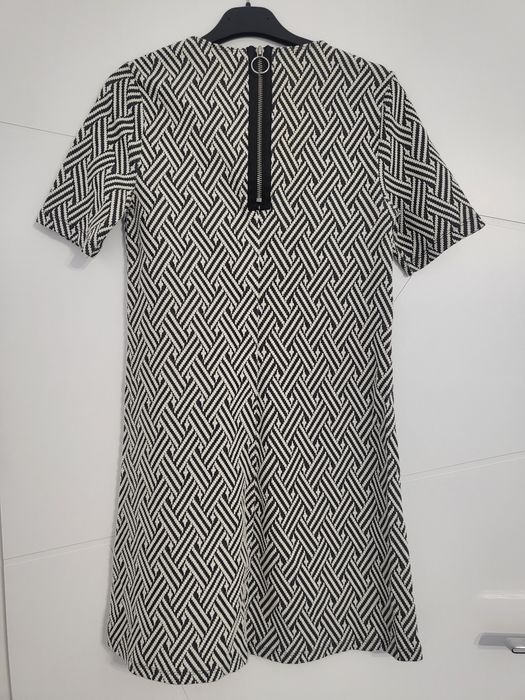 Рокля с къс ръкав / Рокля H&M / Черно бяла Рокля/ Размер XS-S