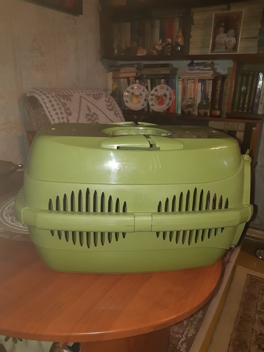 Продам переноску для животных