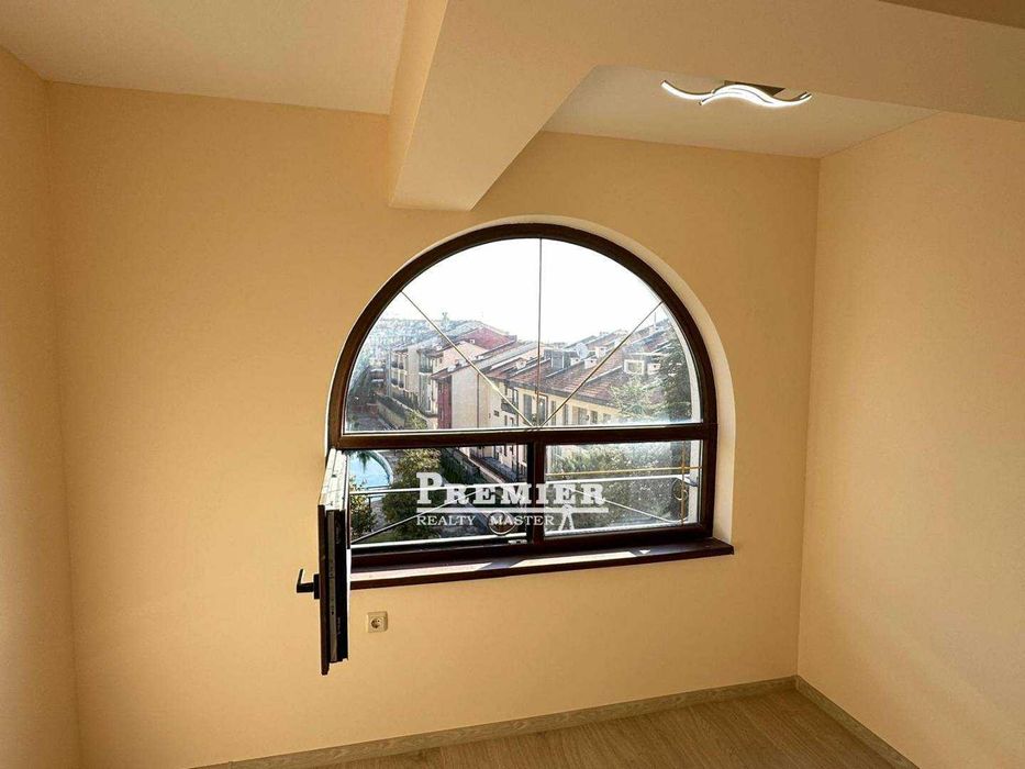 Продава се Тристаен апартамент в Свети Влас - 87 кв.м за 2012 €/кв.м - Снимка #1