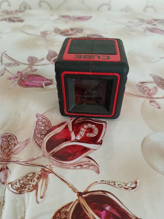 Продам лазер строительный