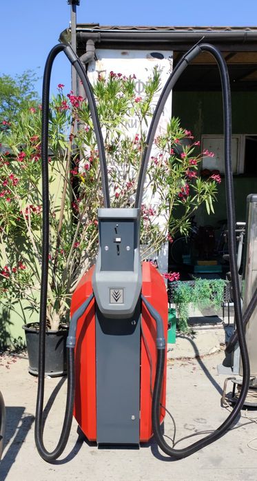 Прахосмукачка КЕРХЕР 2 поста за Автомивка на самообслужване