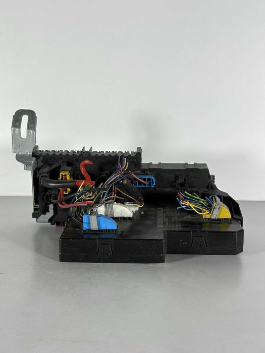 Бушонно Табло Мерцедес Ц Класа W204 (07-15г) SAM Modul Mercedes C Class W204 OEM: A2049060205
