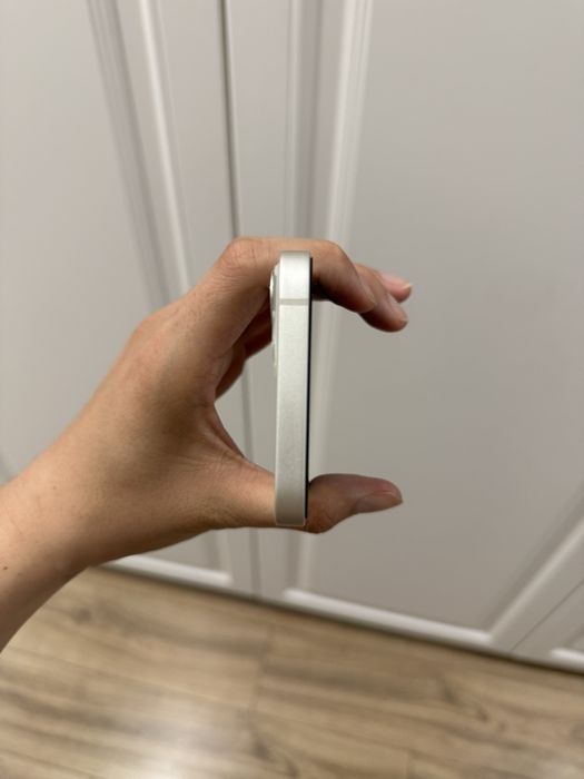 Айфон 13 в идеальном состоянии