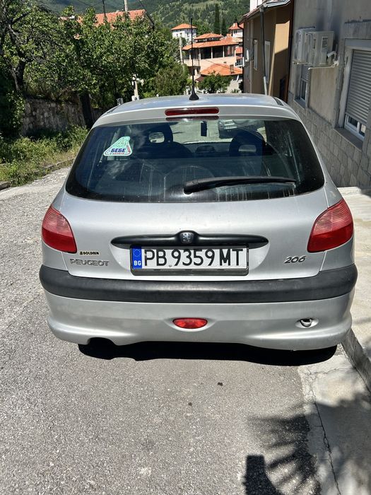 Кола Peugeout 206