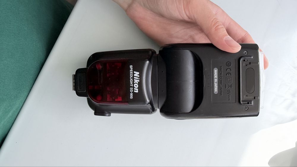 Вспышка Nikon Speedlight SB-900