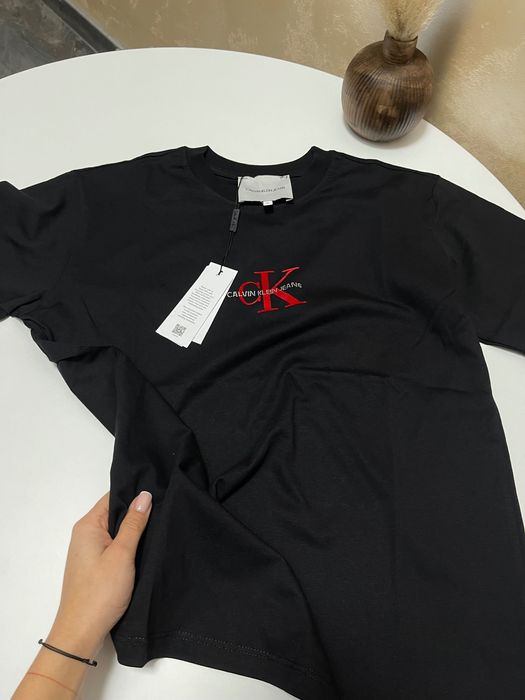 Тениска Calvin klein , Guess