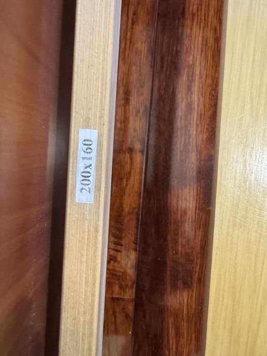 Продам кровать без матраса