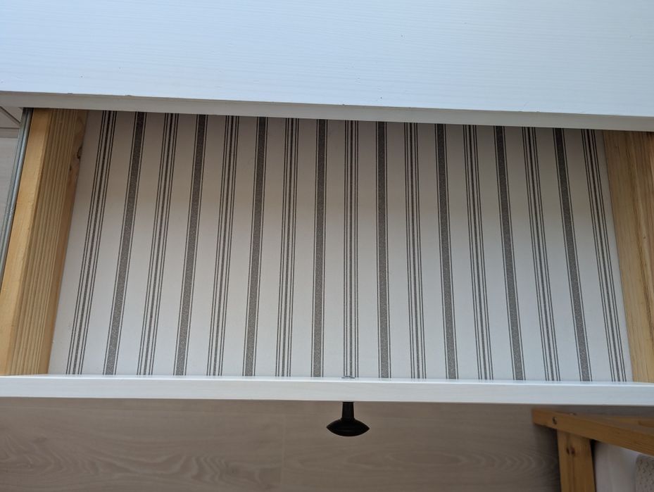 Бяло Бюро Hemnes