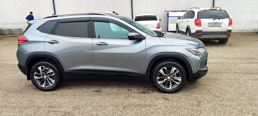 Tracker 2 primer Plus Turbo 2024