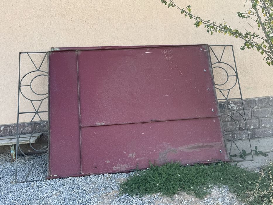 Ворота, есыгымен бырге