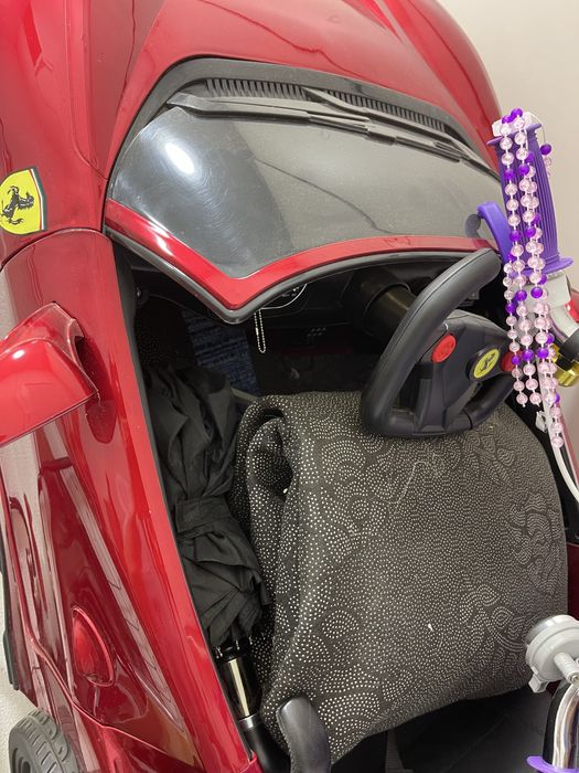 Детская машина Ferrari