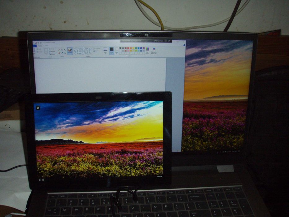 Monitor cu touchscreen, lan si wifi 10" Samsung DB10E-T