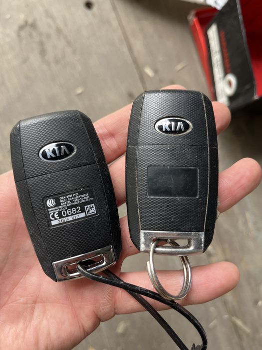 Ключ брелок Киа оригинал