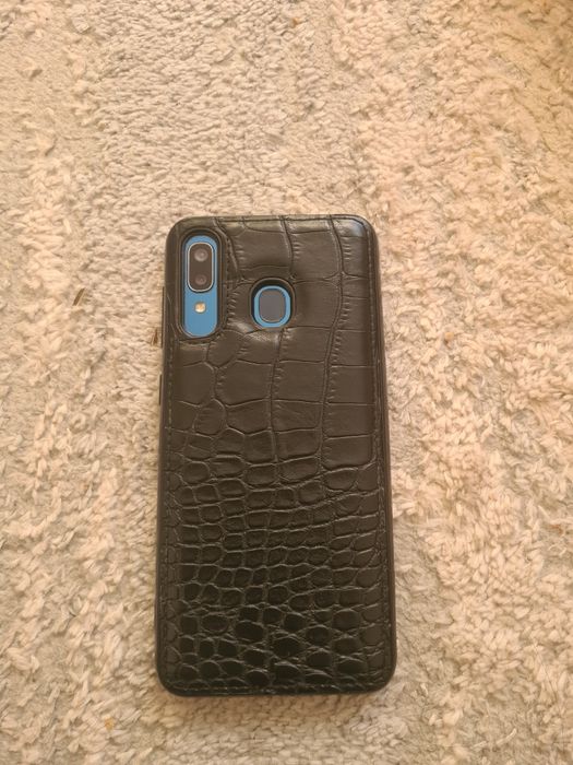 Samsung A20 сатылады
