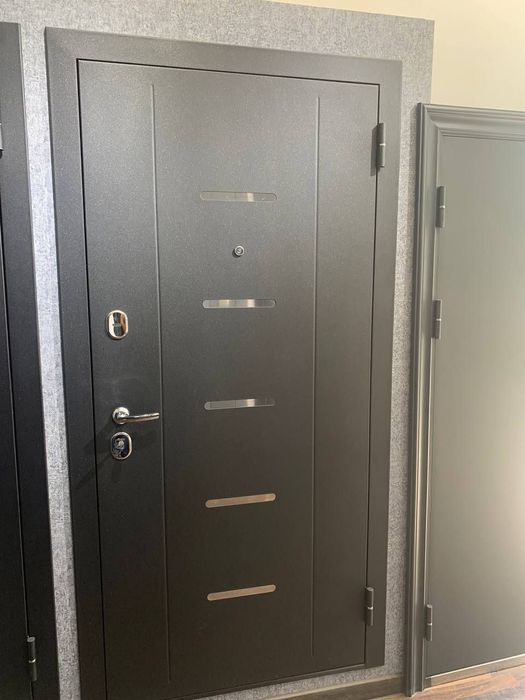 РОССИЯ ЕШИКЛАРИ СКЛАД. Оптом Железные Двери входные металлические, Тем