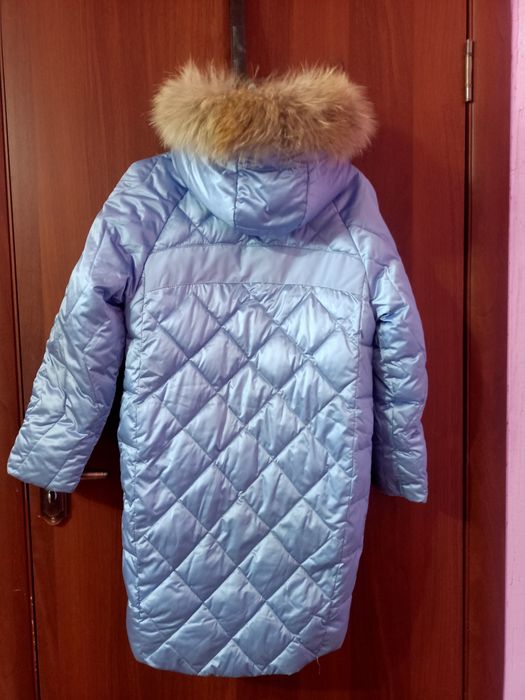 Продам куртку зимнюю детскую