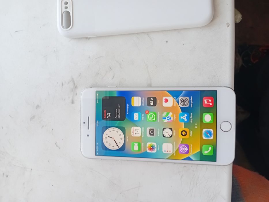 Айфон 8  плюссссс