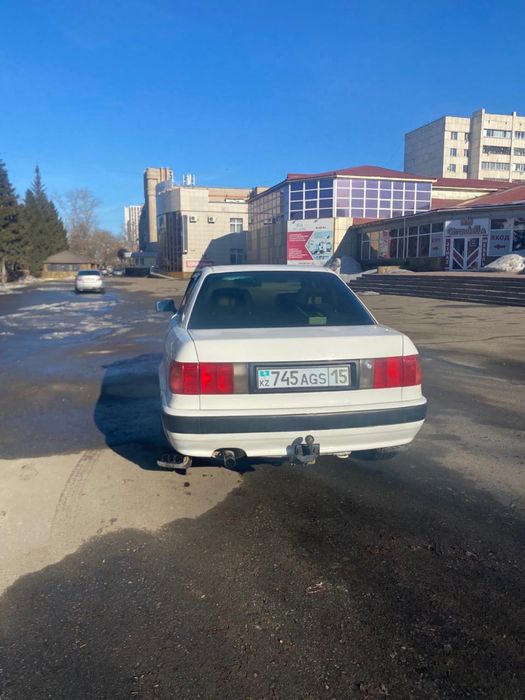 Продам Ауди 80 В4