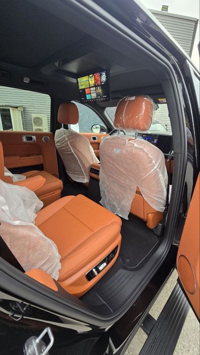 Li9 кроссовер год выпуска 2025