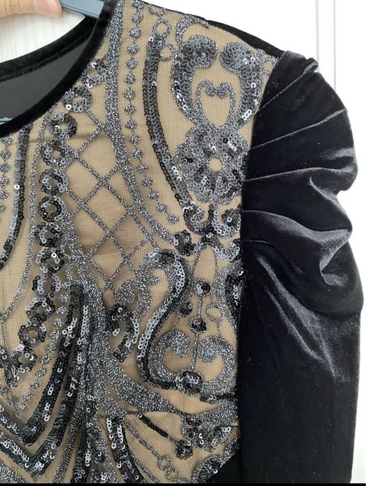 Продам черное велюровое платье