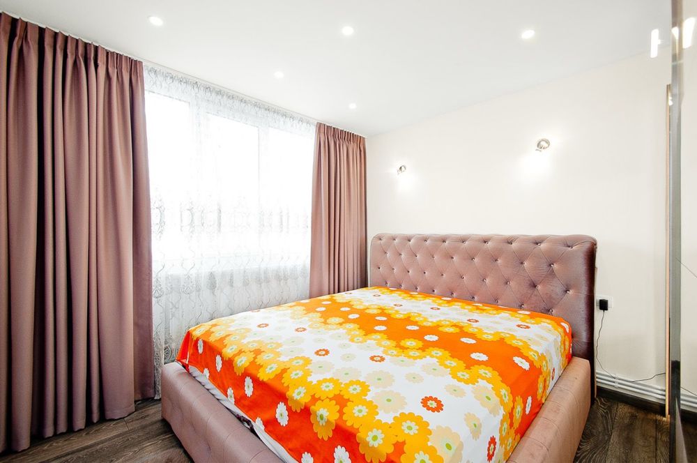 Vand apartament 3 camere