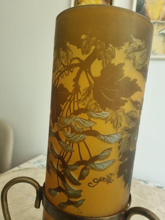 Vază decorativă mare(35cm) în stil Gallé cu suport metalic