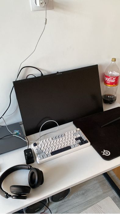 Монитор 27" XTREON XT2753PH черный