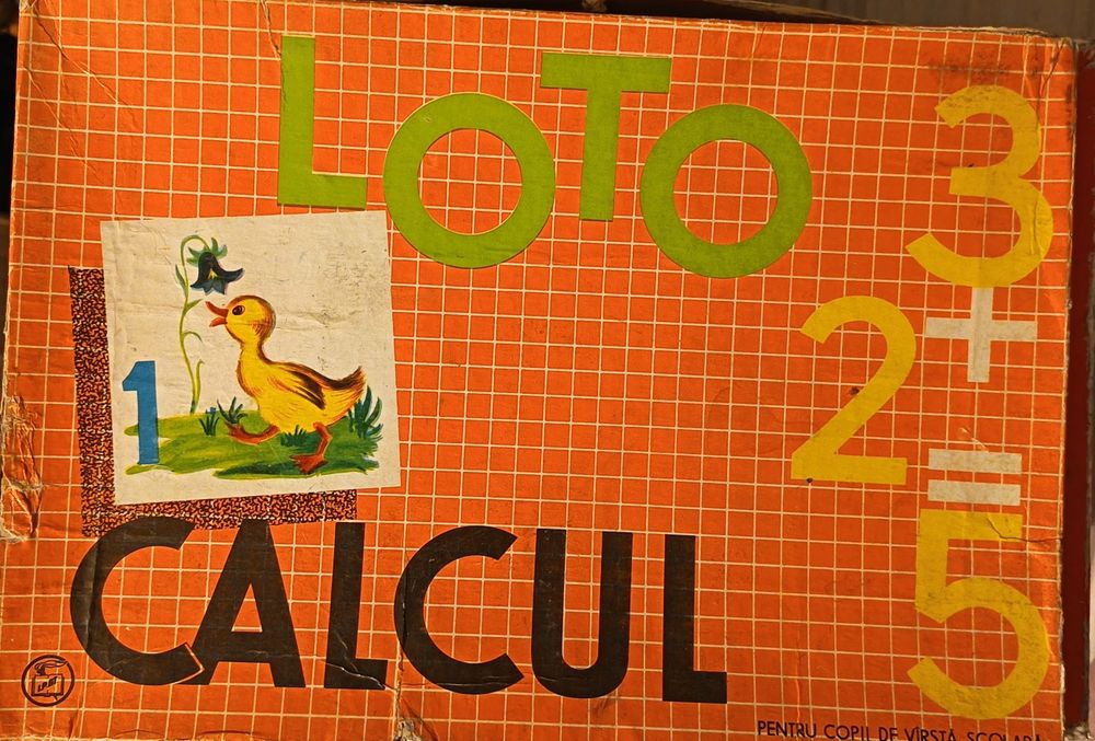 Vând sau schimb obiecte vechi.Preț în funcție de obiectul ales.