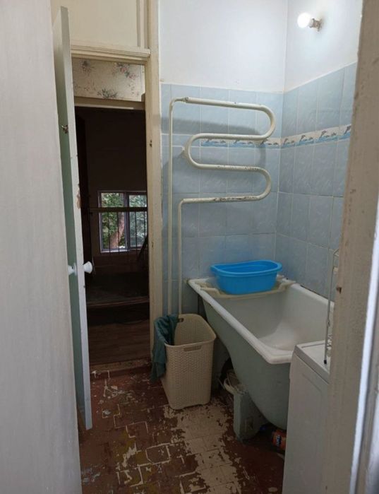 Срочно Чиланзар 8 ориентир ЗАГС Продается 2- комнатная  Разделка