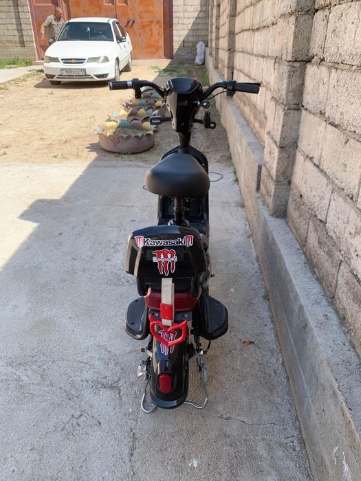 Скутер сатлады.  .