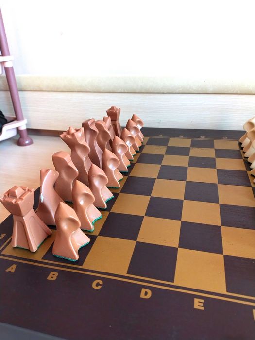 Интересен Стар Шах,Табла