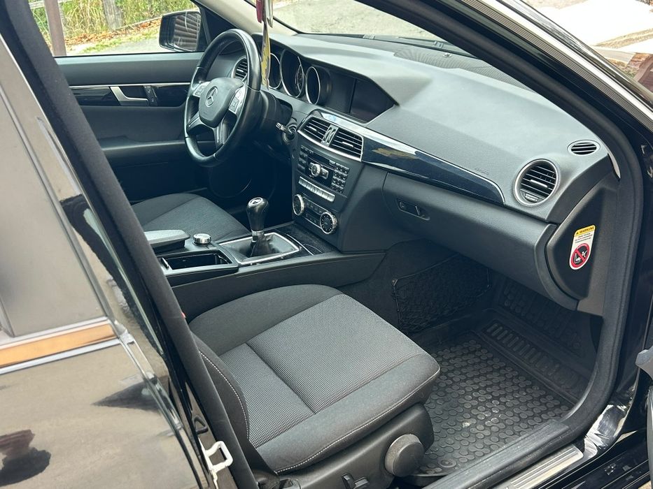 Mercedes Benz C Class 2011 Avangarde  euro5 Webasto cu telecomanda
