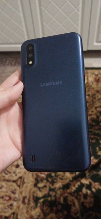 Продам самсунг смартфон