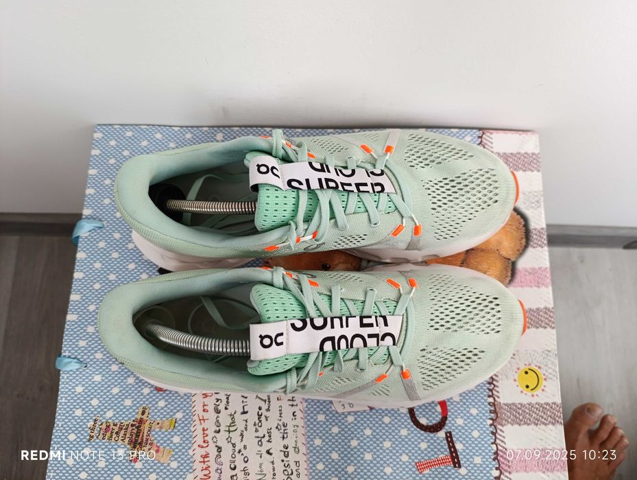 ''On Cloudsurfer''оригинални маратонки 45.5 номер