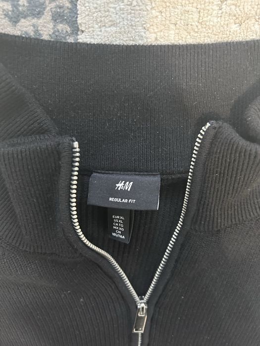 Полузамок h&m.