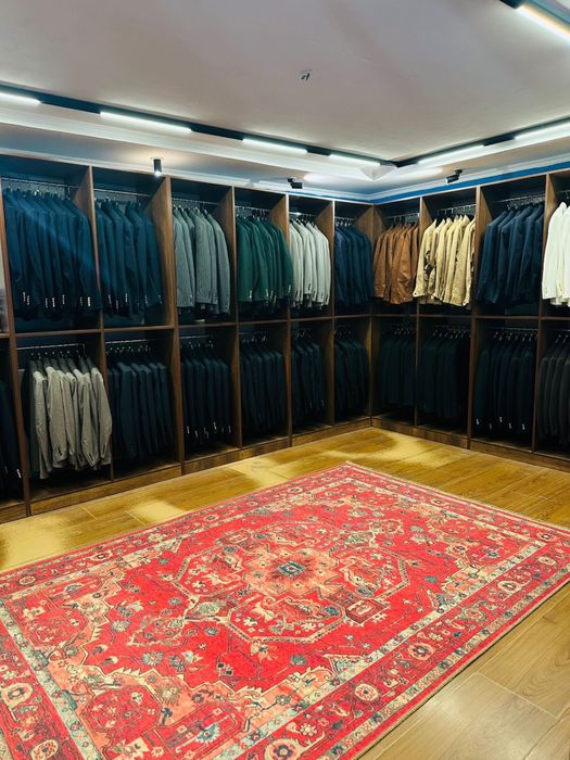 Продаётся мебель для магазина одежды