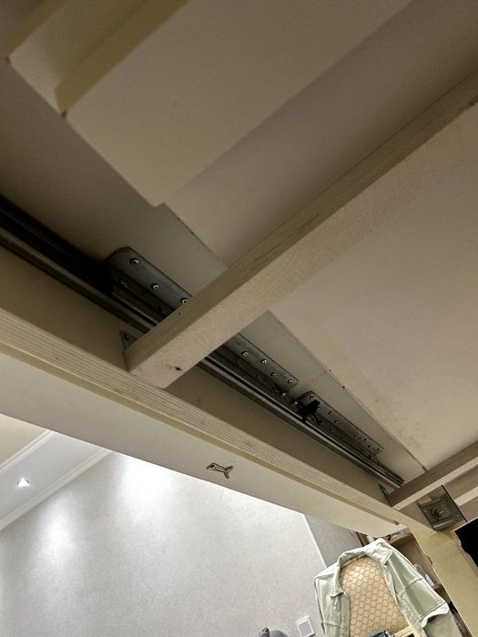 Качественный стол 2м, до 3м