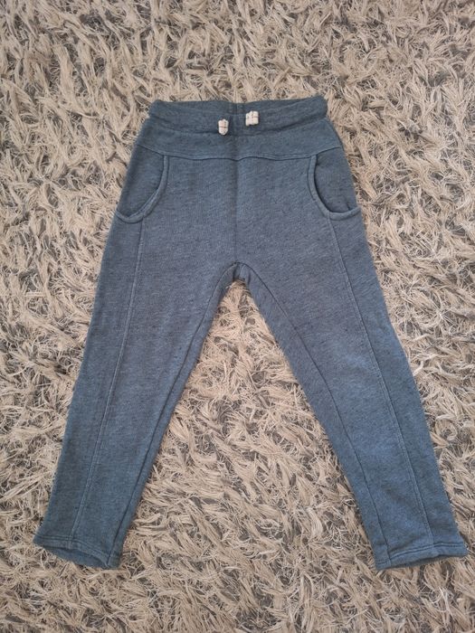 Pantaloni Zara si H&m