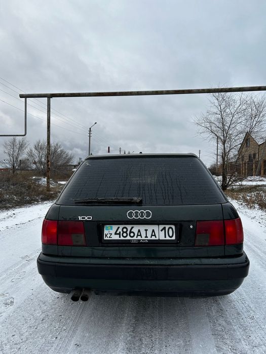 Audi 100 C4 1994 год 2,8 бинзин