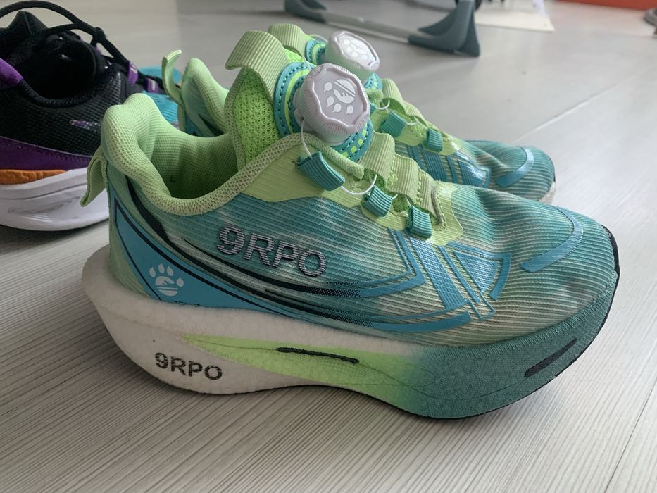 Три чифта Маратонки за 25€ Nike 35,5 и други