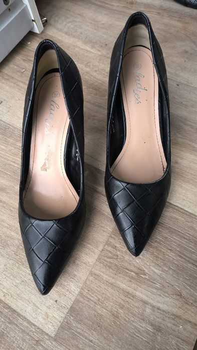 Дамски обувки 39 номер